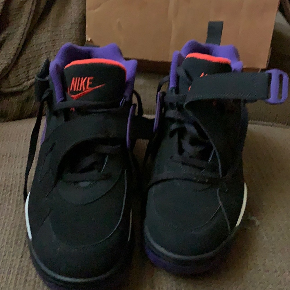 Nike sneakers - Picture 1 of 4